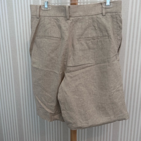 Banana Republic Linen Beige Bermuda Women’s Shorts Size 8. - Picture 3 of 8